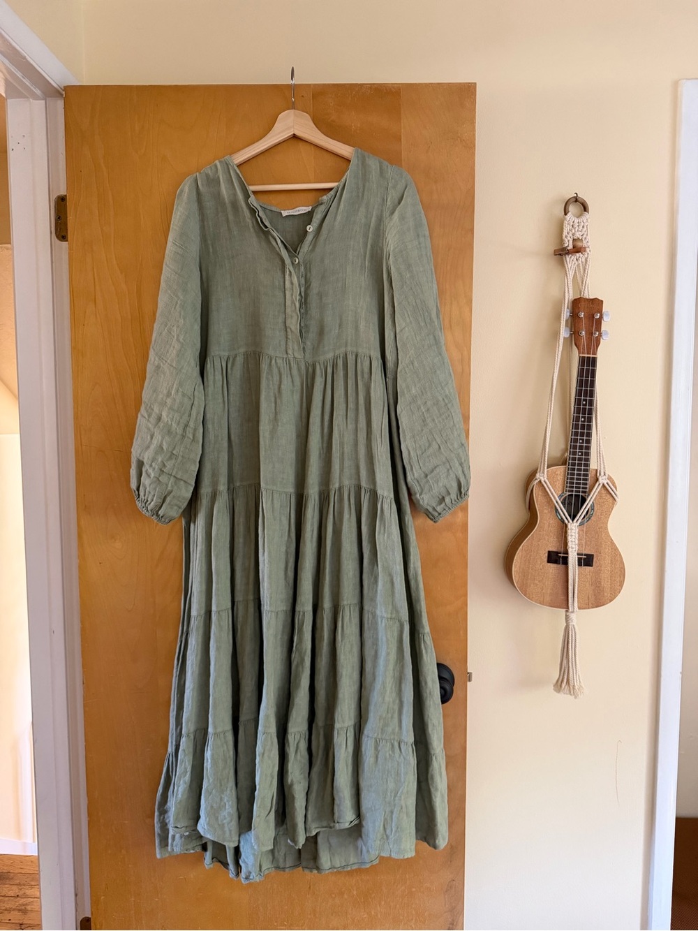 Beachwood Baby Mara 100% Linen Dress - Picture 3 of 5